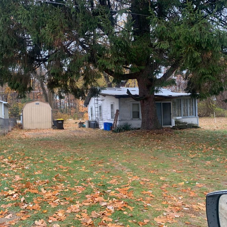 6054 Superior Street, Hagar Twp, MI 49038