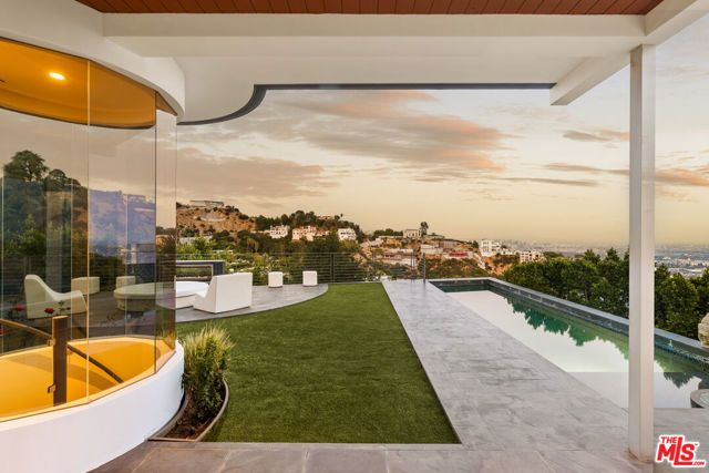 9353 Nightingale Drive, Los Angeles, CA 90069