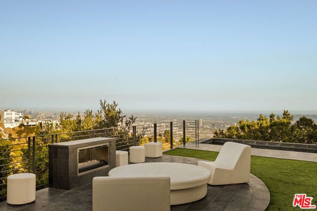 9353 Nightingale Drive, Los Angeles, CA 90069