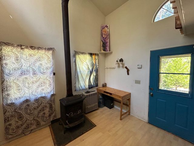 17215 Sweetwater Trl, Grass Valley, CA 95945