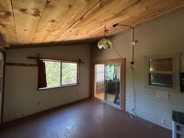 17215 Sweetwater Trl, Grass Valley, CA 95945