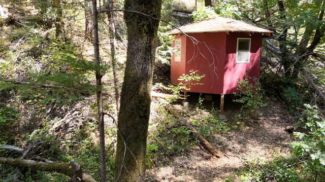 17215 Sweetwater Trl, Grass Valley, CA 95945