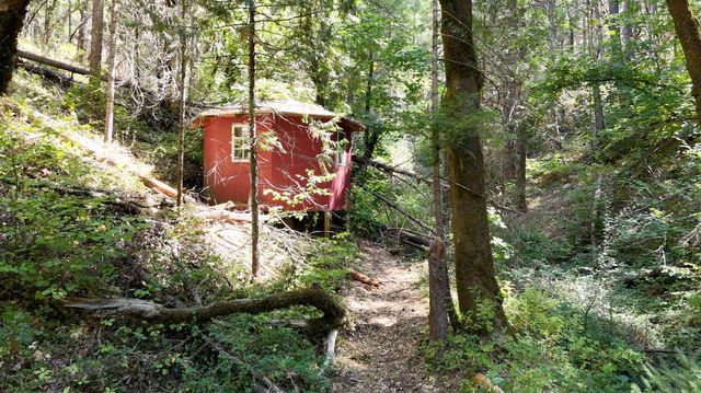 17215 Sweetwater Trl, Grass Valley, CA 95945