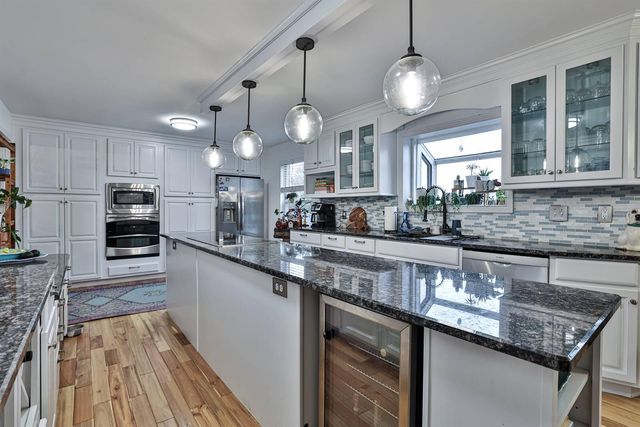 2263 Forest Lawn Drive, Florence, KY 41042