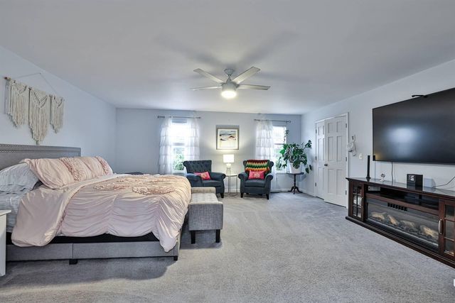 2263 Forest Lawn Drive, Florence, KY 41042