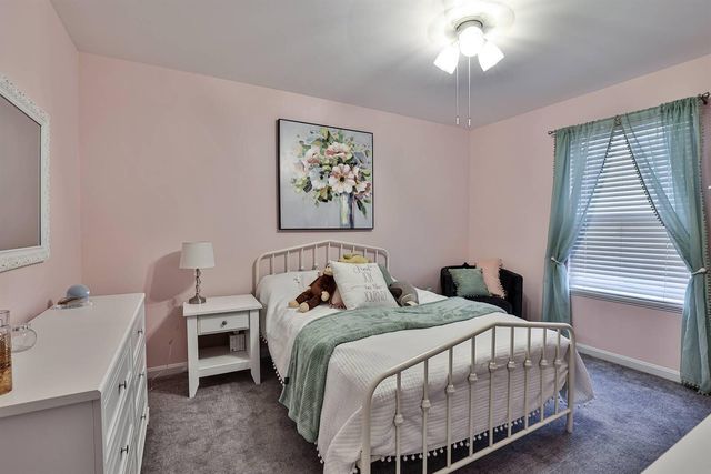 2263 Forest Lawn Drive, Florence, KY 41042