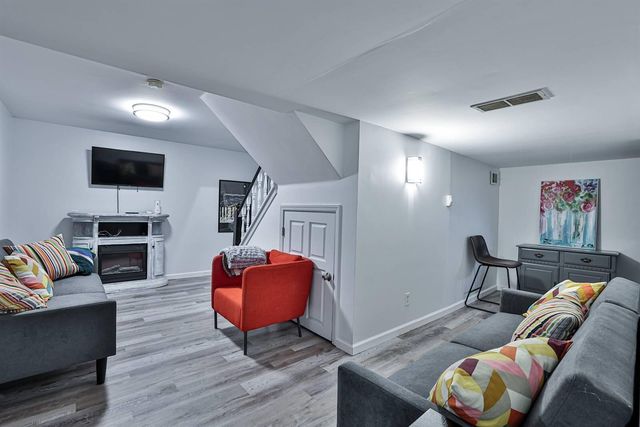 2263 Forest Lawn Drive, Florence, KY 41042