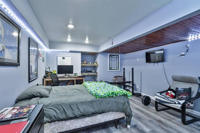 2263 Forest Lawn Drive, Florence, KY 41042