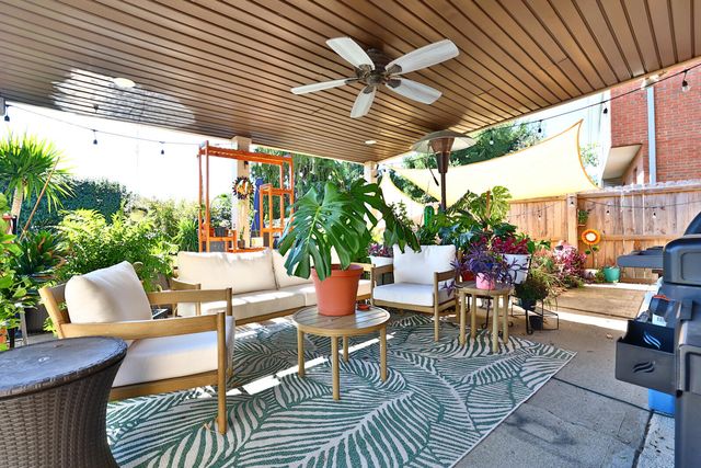 2263 Forest Lawn Drive, Florence, KY 41042