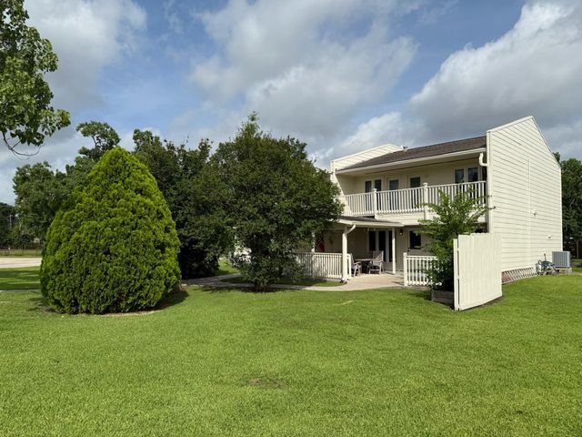 4309C Young Street, Pasadena, TX 77504