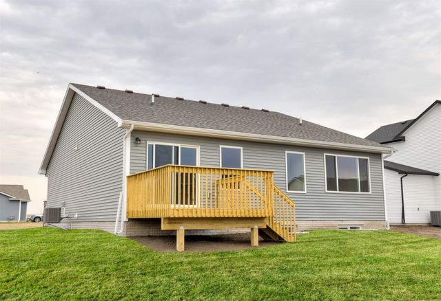 1509 Maple Street, Granger, IA 50109