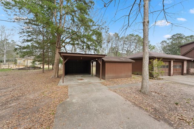 31926 Dobbin Huffsmith Road, Magnolia, TX 77354