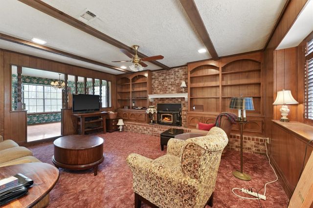 31926 Dobbin Huffsmith Road, Magnolia, TX 77354