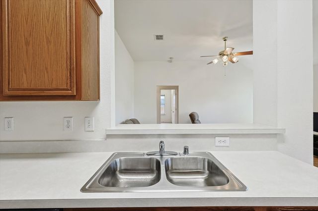 5424 Elk Ridge Drive, Watauga, TX 76137