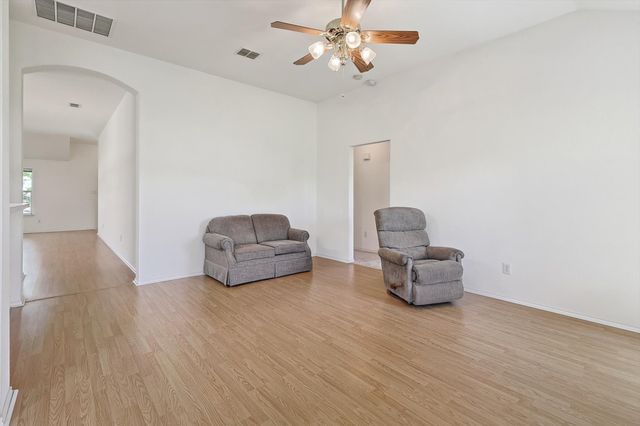 5424 Elk Ridge Drive, Watauga, TX 76137