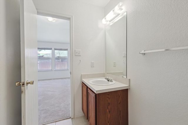 5424 Elk Ridge Drive, Watauga, TX 76137