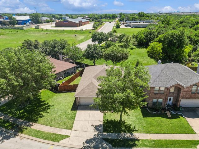 5424 Elk Ridge Drive, Watauga, TX 76137