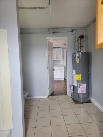 38 East Dover Street 2, Waterbury, CT 06706