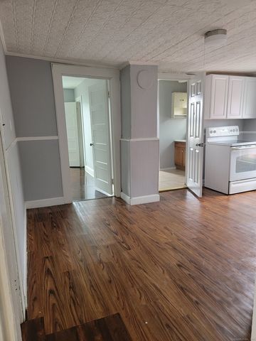 38 East Dover Street 2, Waterbury, CT 06706
