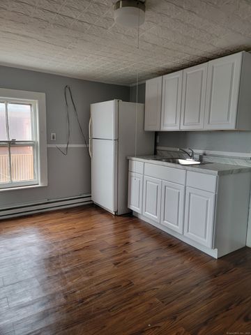 38 East Dover Street 2, Waterbury, CT 06706