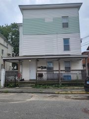 38 East Dover Street 2, Waterbury, CT 06706