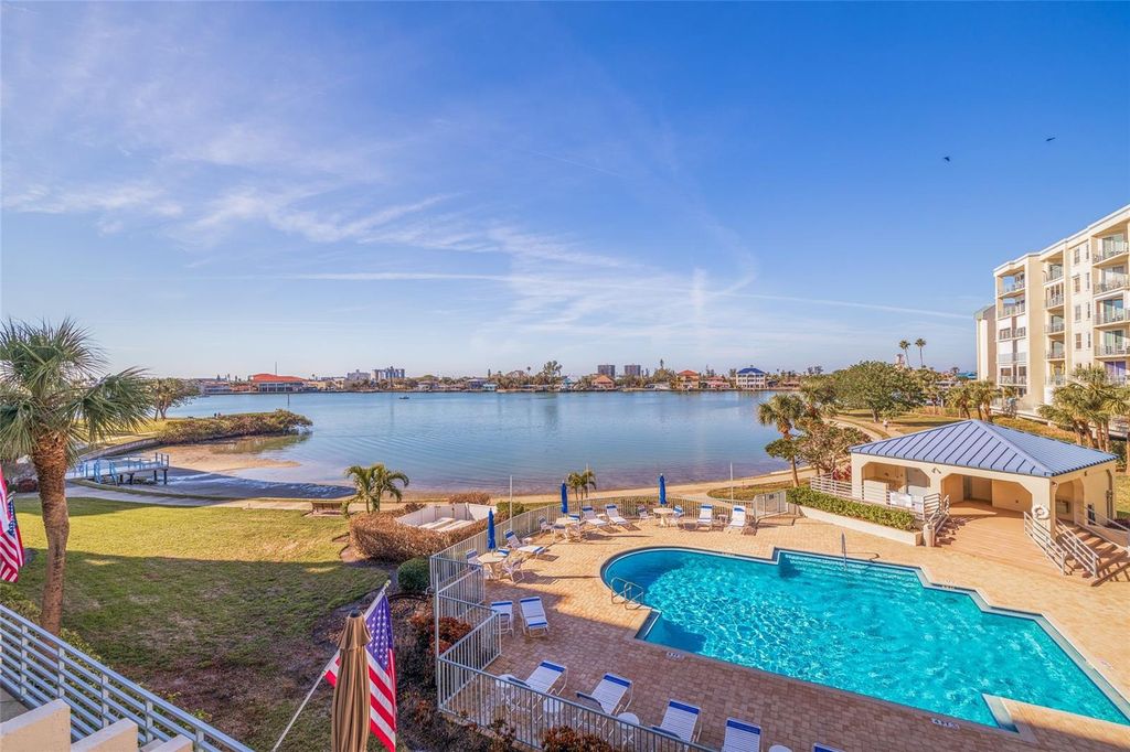 7902 SAILBOAT KEY BOULEVARD S 206, South Pasadena, FL 33707