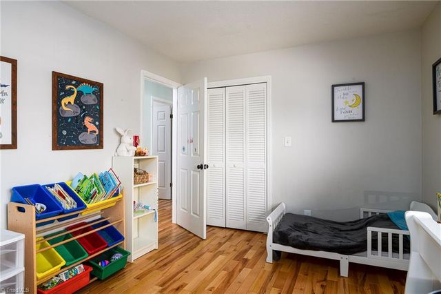 652 Valleybrook Lane, Winston-salem, NC 27104