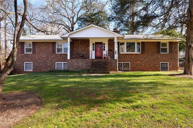 652 Valleybrook Lane, Winston-salem, NC 27104