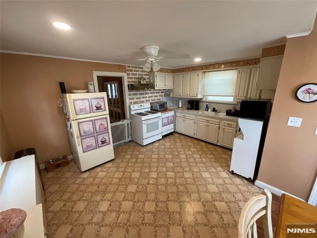 189 Prospect Avenue, North Arlington, NJ 07031