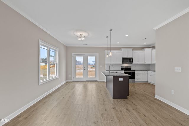 930 Micro Road W, Selma, NC 27576