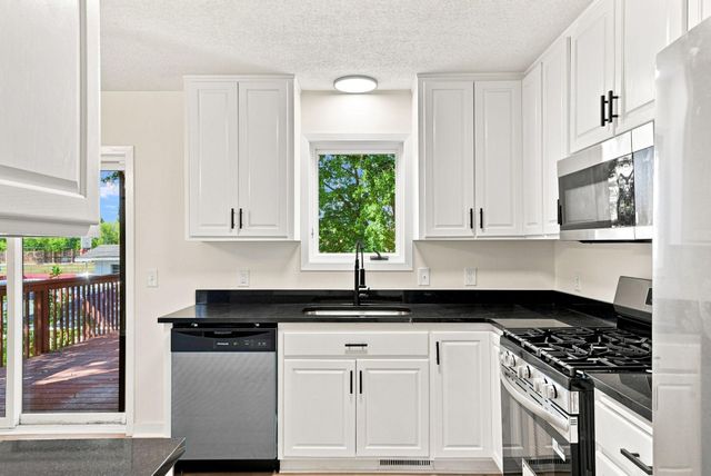 5256 4th Street NE, Columbia Heights, MN 55421
