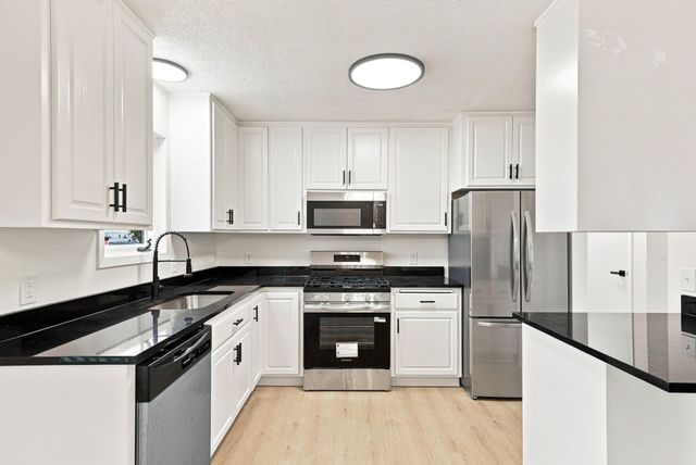5256 4th Street NE, Columbia Heights, MN 55421