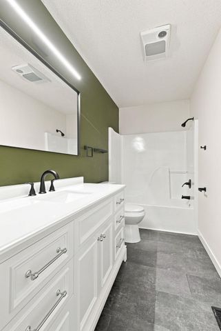 5256 4th Street NE, Columbia Heights, MN 55421
