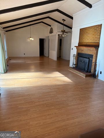 530 E Church Street, Sandersville, GA 31082