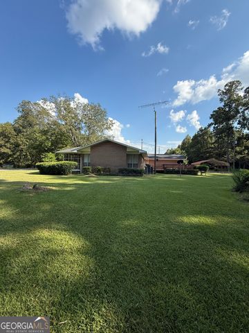 530 E Church Street, Sandersville, GA 31082