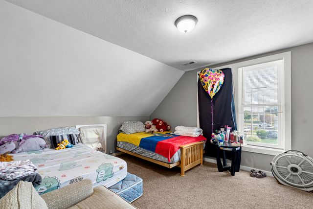 1302 AVENUE B, Council Bluffs, IA 51501