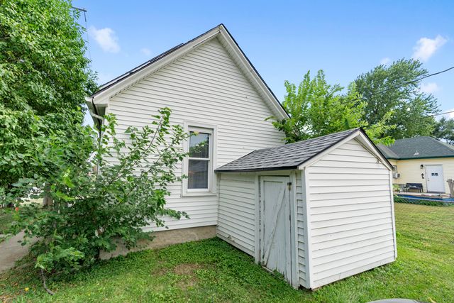 1302 AVENUE B, Council Bluffs, IA 51501