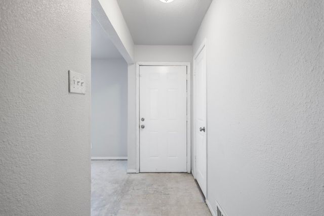 655 W PENTAGON Parkway, Dallas, TX 75224