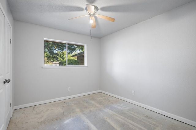655 W PENTAGON Parkway, Dallas, TX 75224