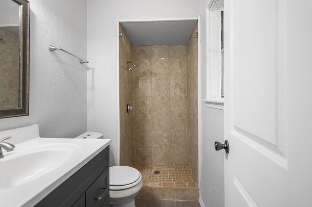 655 W PENTAGON Parkway, Dallas, TX 75224
