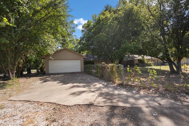 655 W PENTAGON Parkway, Dallas, TX 75224