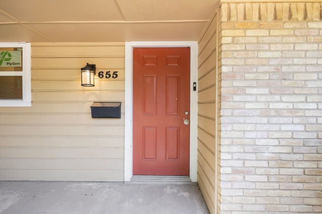 655 W PENTAGON Parkway, Dallas, TX 75224