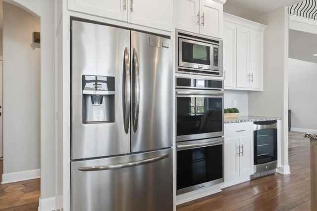 10231 N Kansas Avenue, Kansas City, MO 64155