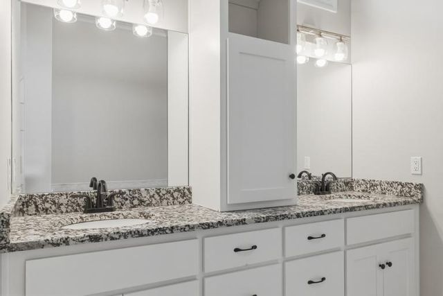 10231 N Kansas Avenue, Kansas City, MO 64155