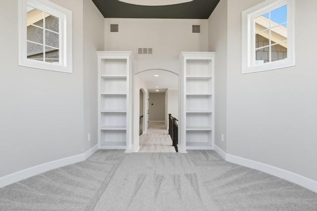 10231 N Kansas Avenue, Kansas City, MO 64155