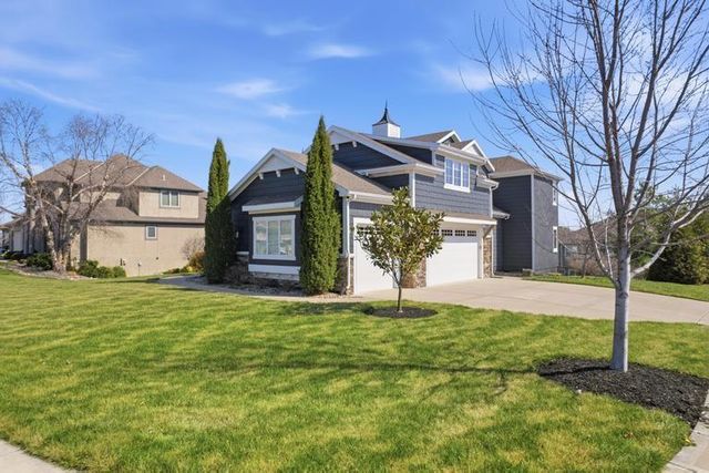 10231 N Kansas Avenue, Kansas City, MO 64155