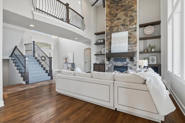 10231 N Kansas Avenue, Kansas City, MO 64155