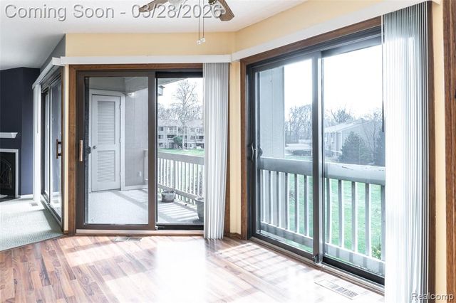 1695 Cliffs Landing 302, Ypsilanti, MI 48198