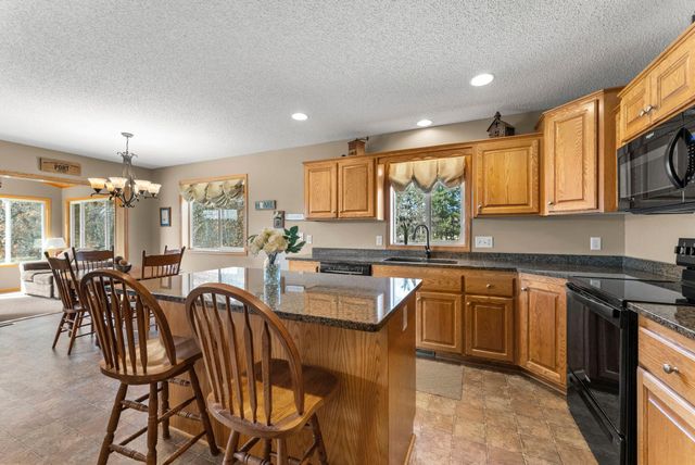 3642 Maple Drive S, Cambridge, MN 55008