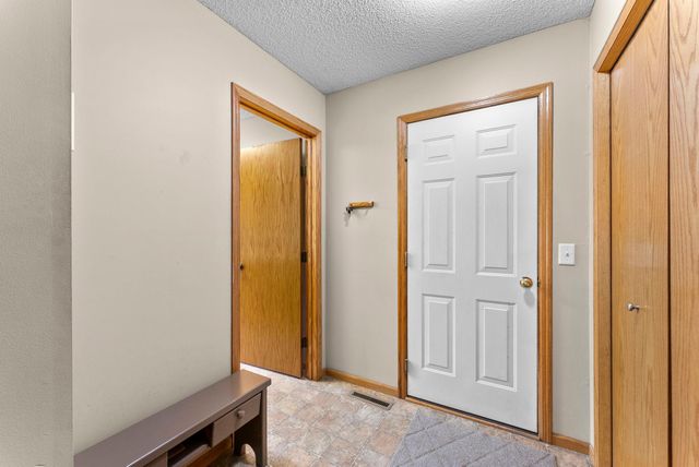 3642 Maple Drive S, Cambridge, MN 55008